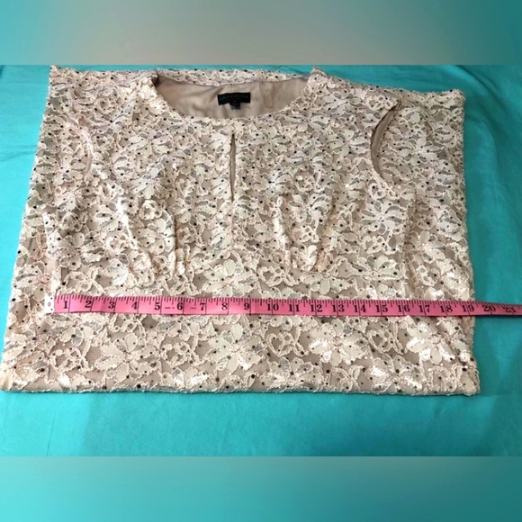 Dress - Picture 5 of 6